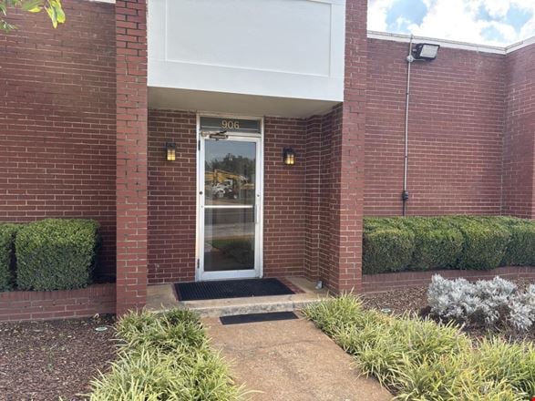 Preview of Office space for Rent at 906 Wilson St NE