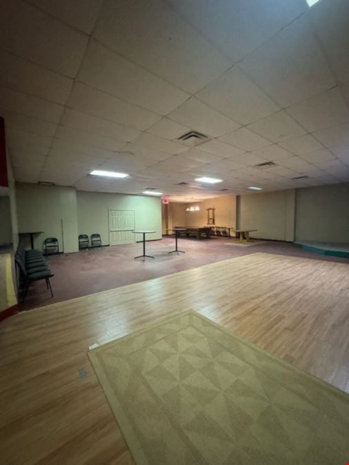 3845 NW 10th St