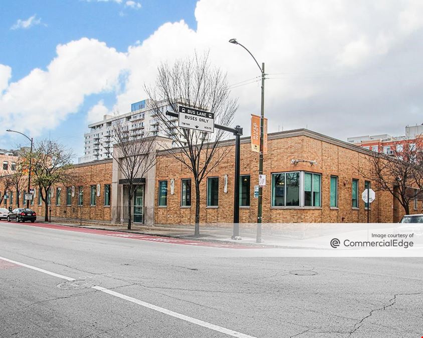 965 West Chicago Avenue