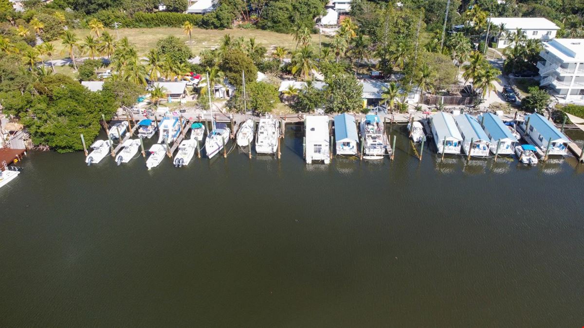 Treasure Harbor Marina