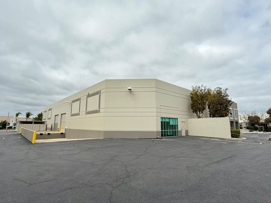 3100 Camino Del Sol