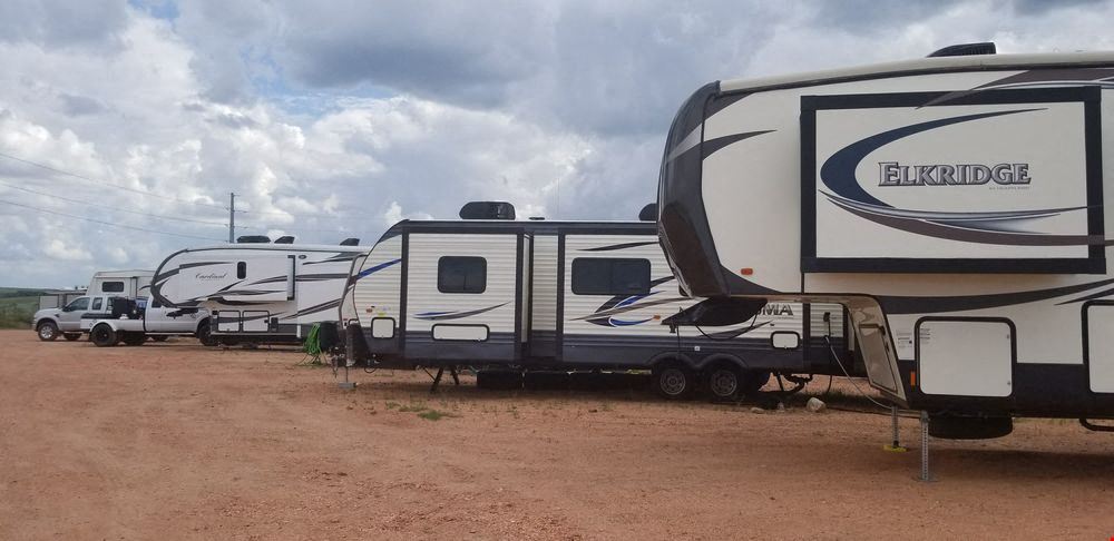 RV Park for Sale: The RAKKEN ARROW RV Park, 86 Spaces