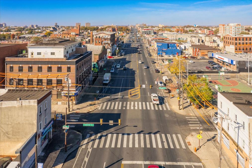 18,720 SF Corner | Motivated Seller | 5% Seller Financing!