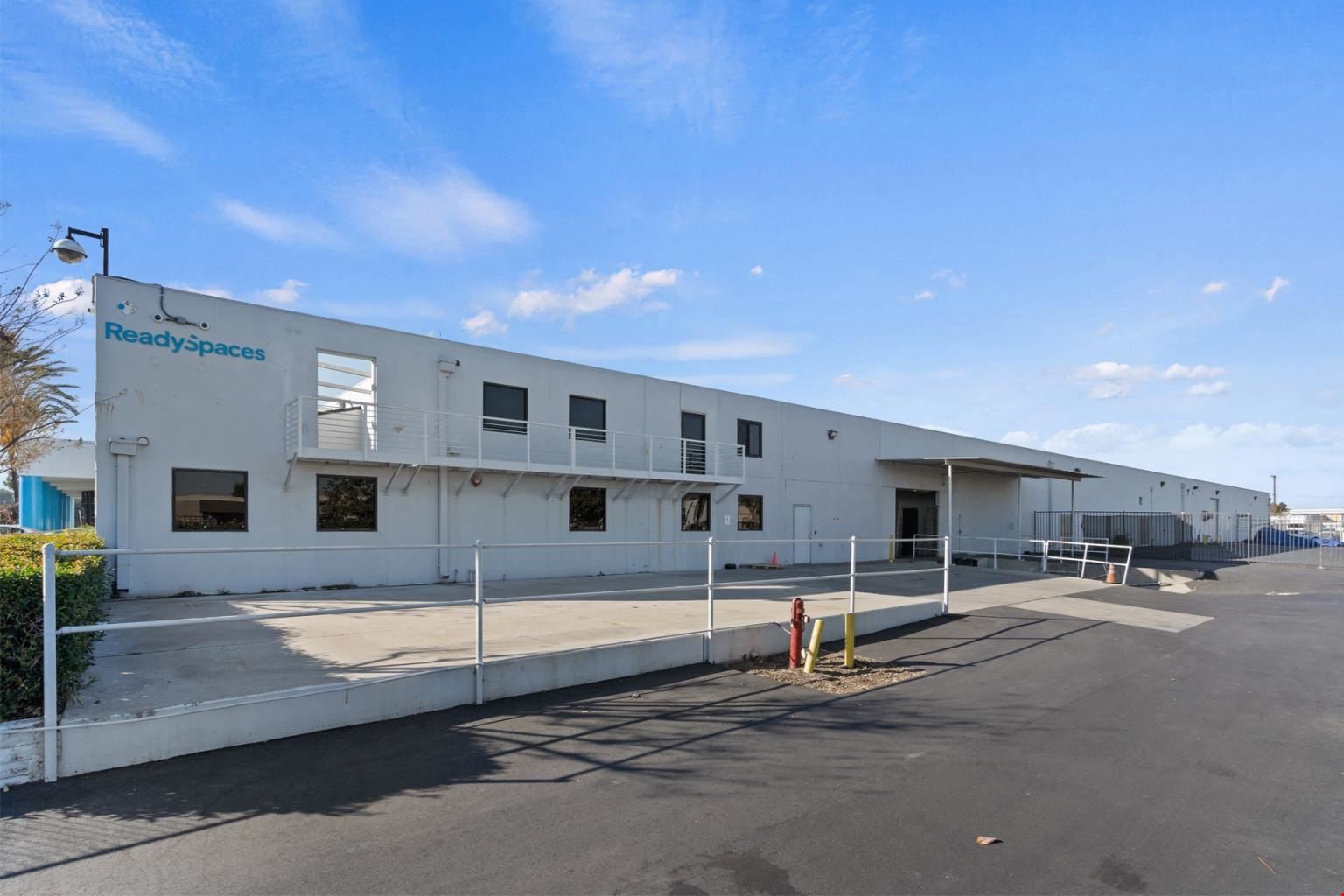 ReadySpaces Santa Ana