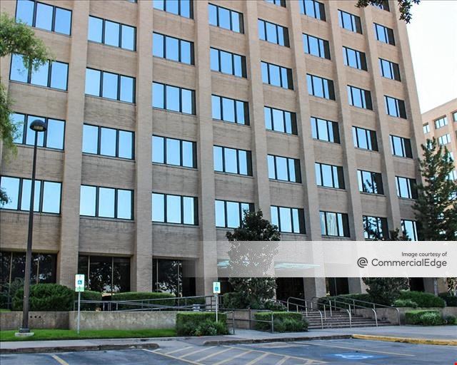 Executive Plaza