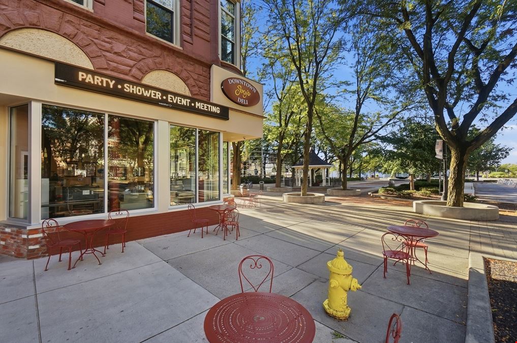 124 N Main St