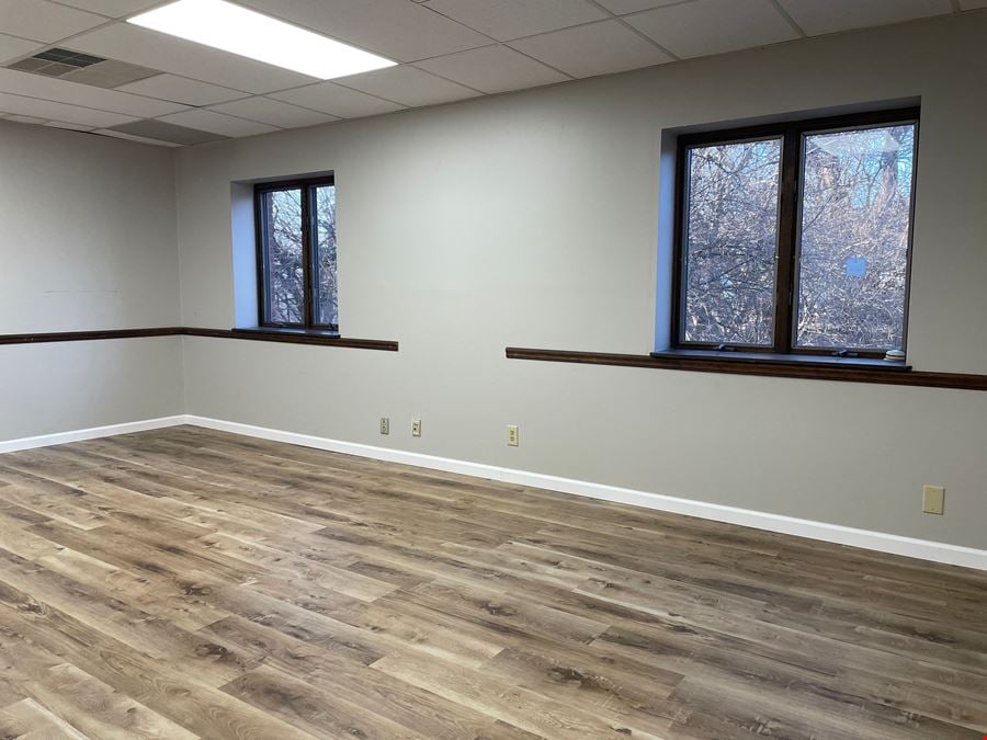 5113 N Executive Dr Suit 105 Microsuites