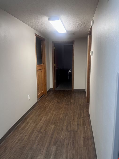 408 N Main St