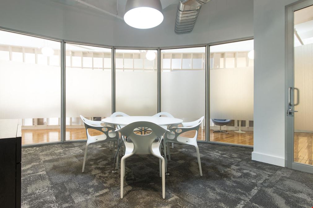 41 East 11th Street - Industrious - University Place