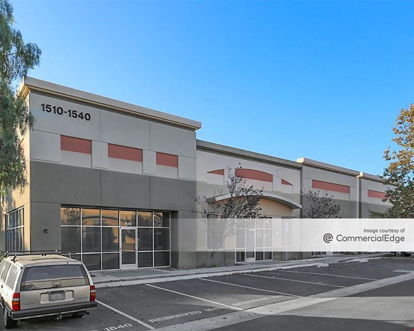 Venture Commerce Center - Bldg. E
