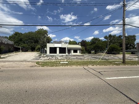 Preview of Retail space for Sale at 1382 W. Michigan Avenue