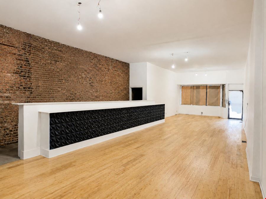 8714 S. Commercial Ave.