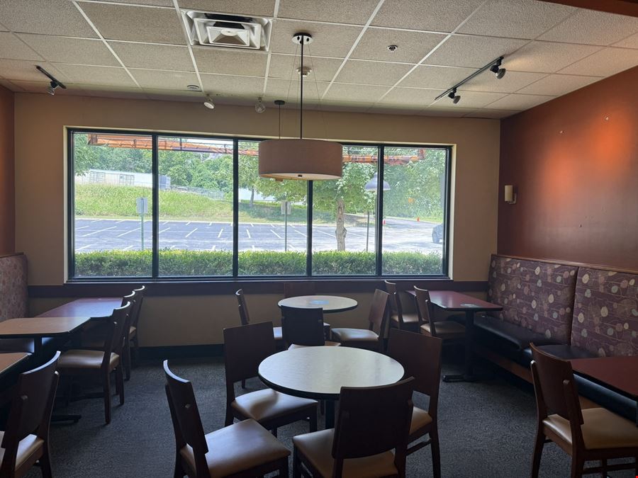 RESTAURANT FOR SALE OR LEASE IN BRANSON
