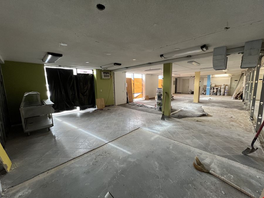 Retail for lease in Nicollet Ave