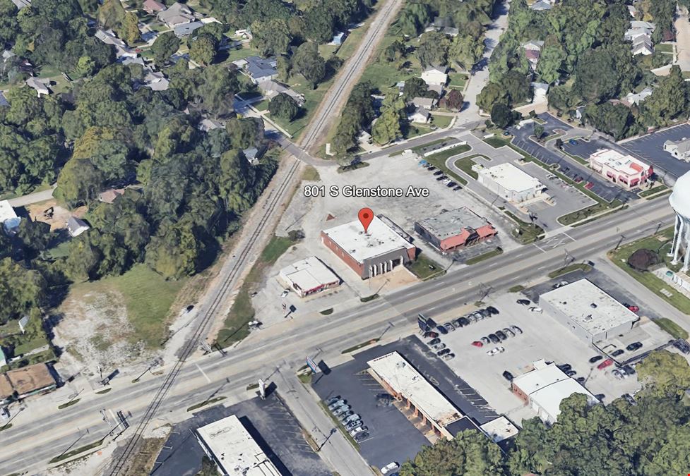 10,028 SF Retail/Office/Warehouse Building For Sale on South Glenstone