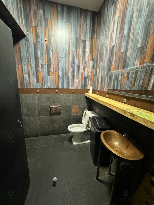 1,600 SF | 1612 Madison Street | Built-Out Bar/Restaurant for Lease