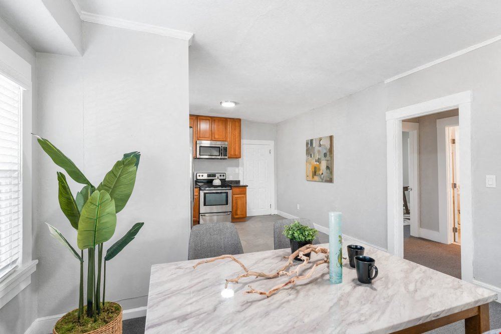 1817 6th St