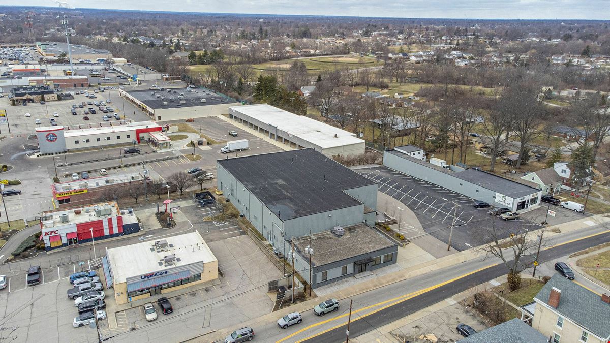 Industrial/Flex With Storage | For Lease