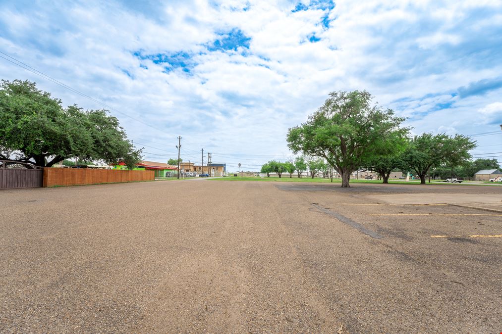 2.31 ±AC | Mixed-Used Opportunity  | Zoned B-2 | Weslaco, TX