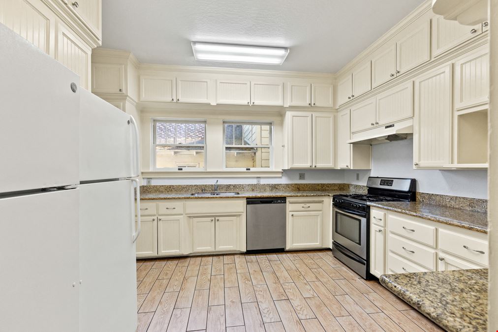 544 W 3rd Street