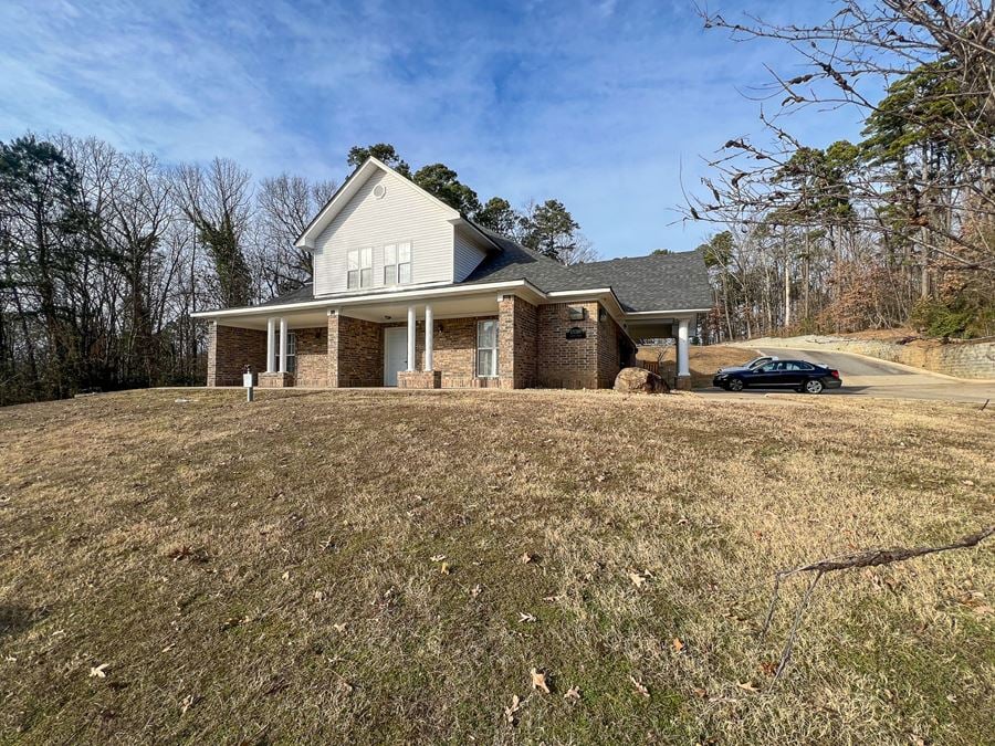 West Little Rock Office Building for Sale