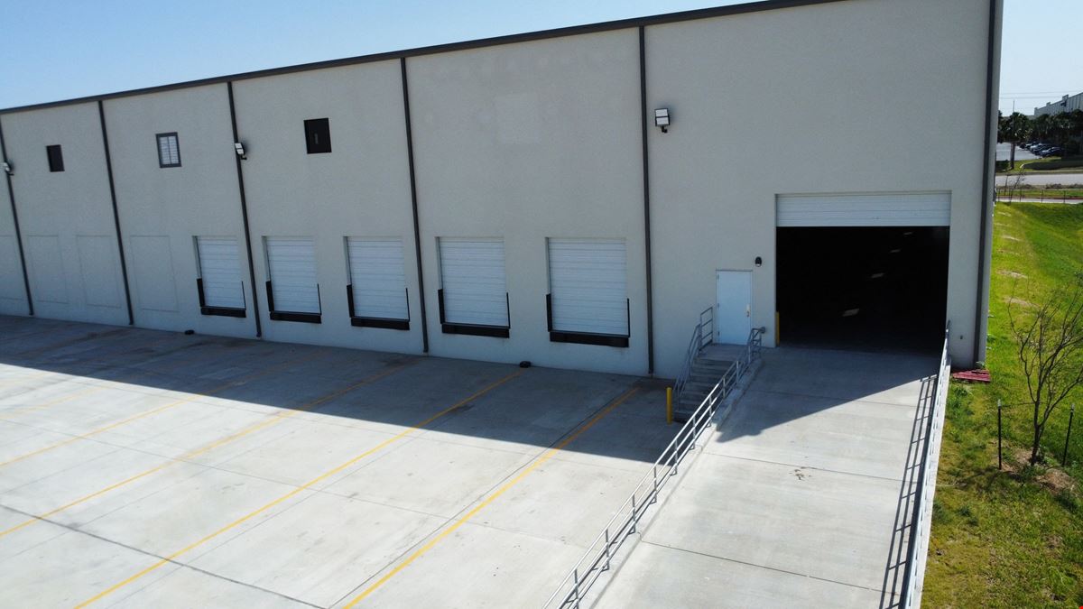 890 E. Military Highway