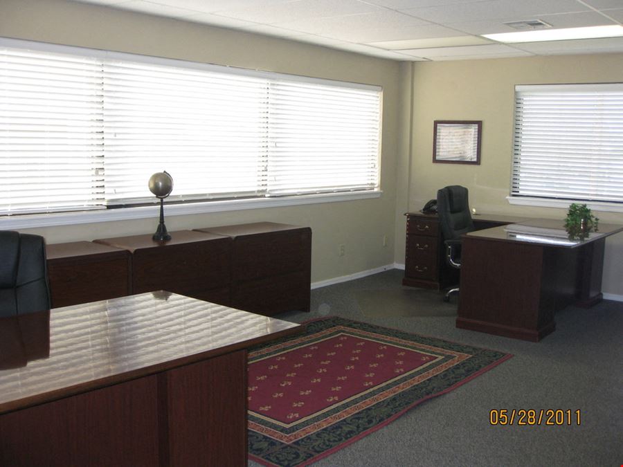 2401 Tee Circle, Suite 203