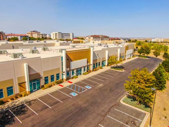 Preview of Industrial space for Rent at 6890 Argonne St