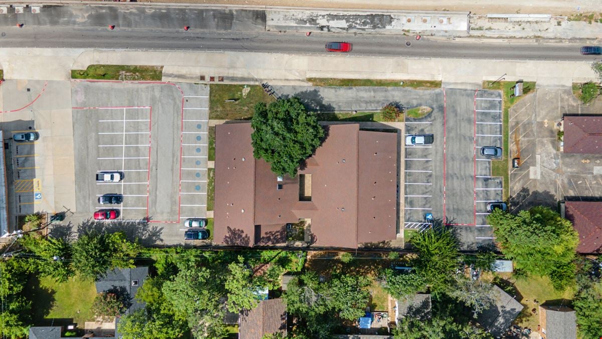 Move-In Ready Office Suite | Interstate 45 Frontage