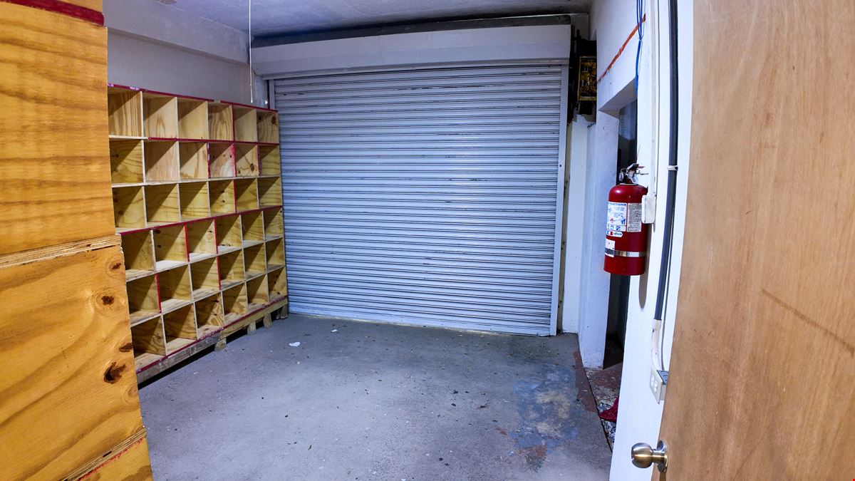 7,600 SF Commercial Building with Prime Exposure on a Major Bayamón Thoroughfare | For Sale