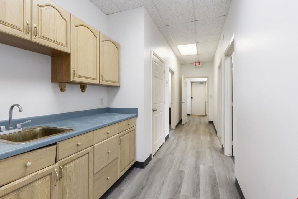 13568 Oil Field Rd, Conroe, TX 77302-3610