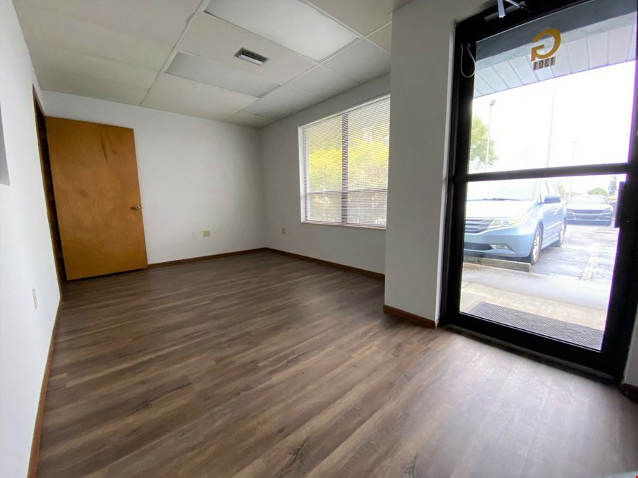 Professional Office with 850 SF +/-