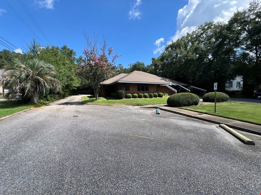 2240 W Main St