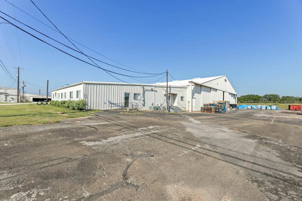 Kerrville Hangars