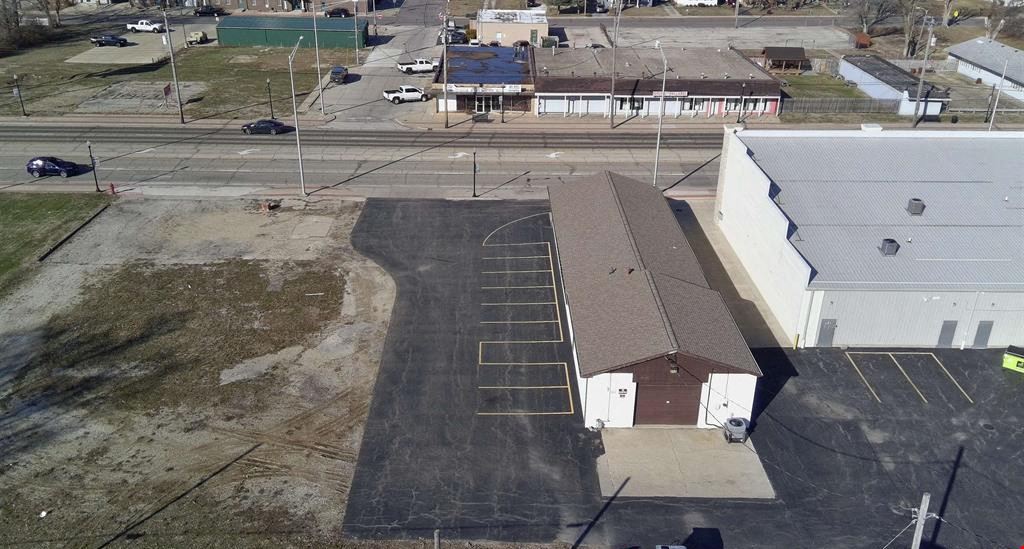 206 N Main St