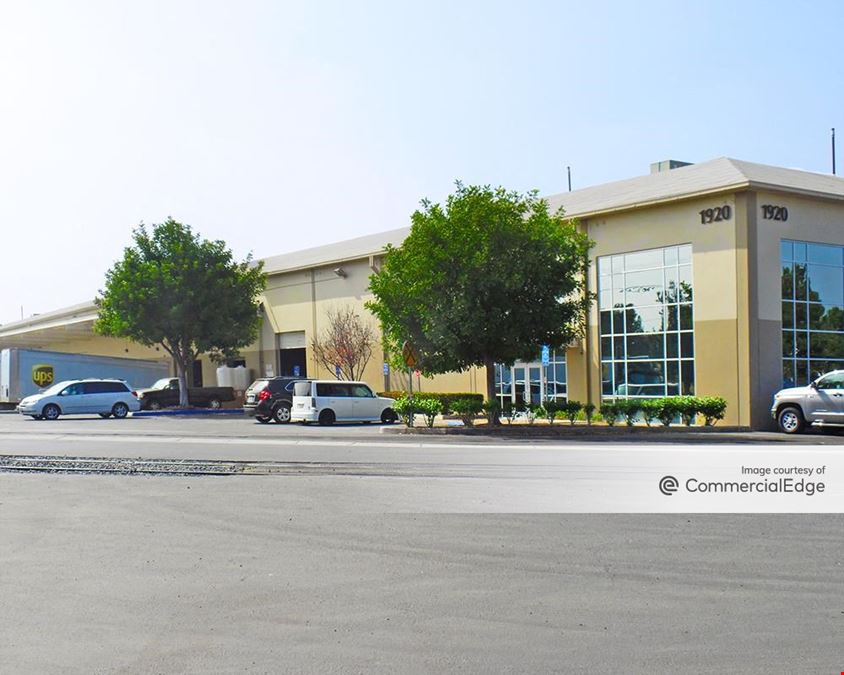 Fullerton Crossroads - Building 18