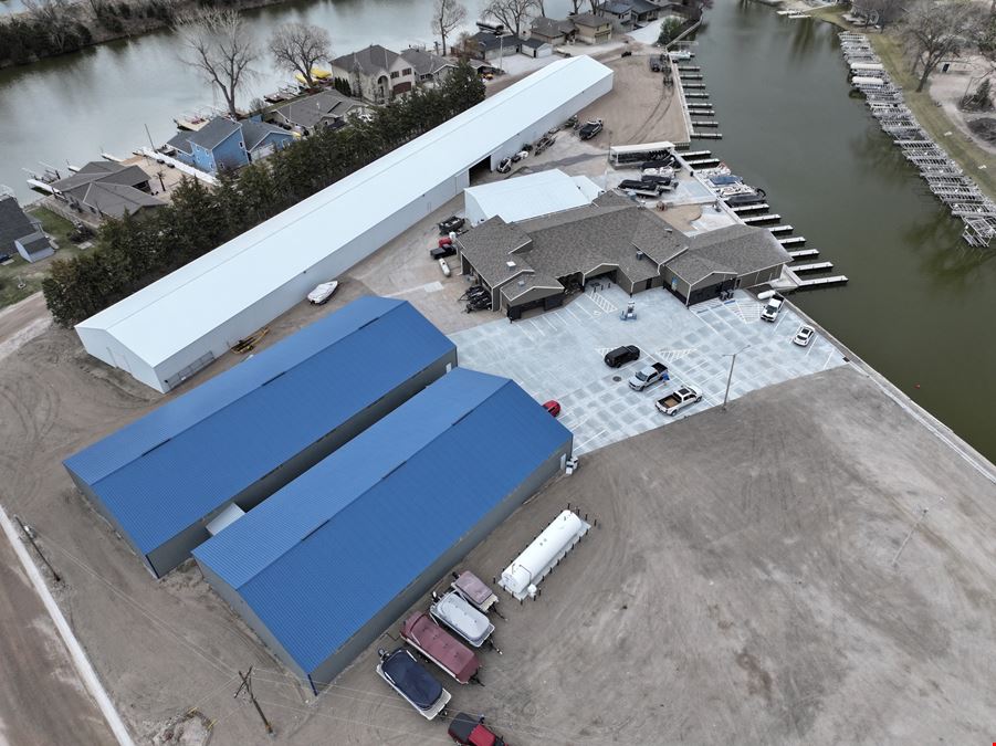 WOODCLIFF MARINA