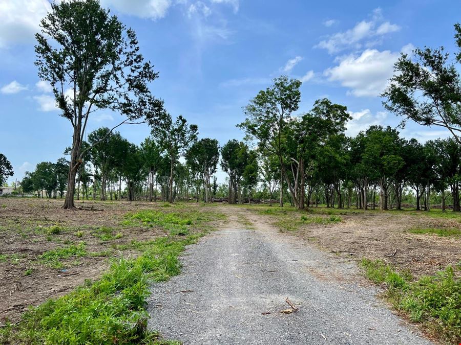 2010 Coteau Rd - Commercial/Industrial Tract near Hwy 182