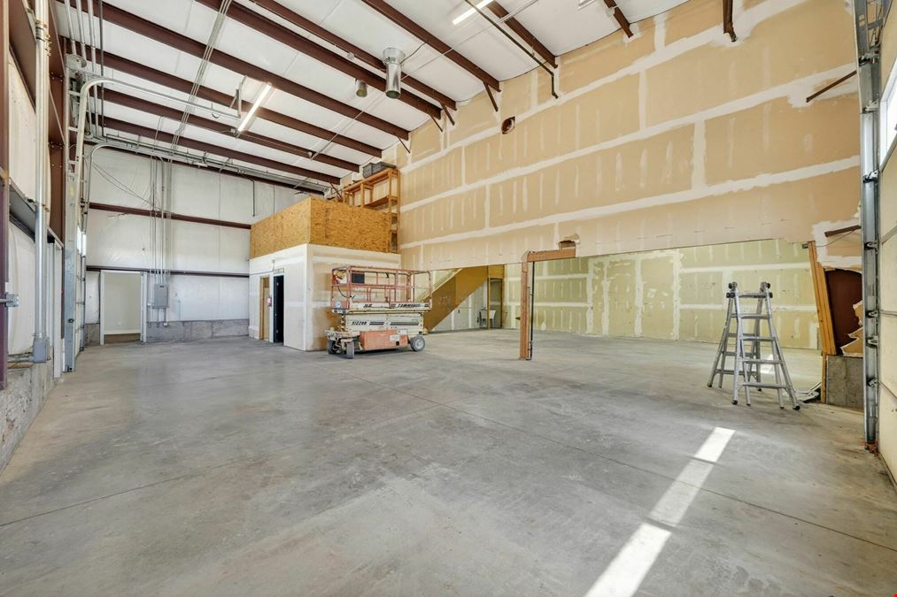 Multi-Tenant Office/Warehouse Asset