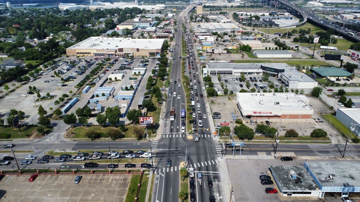 Gentilly Retail Center