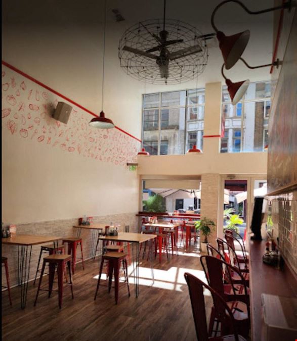 4,200 SF | Restaurant