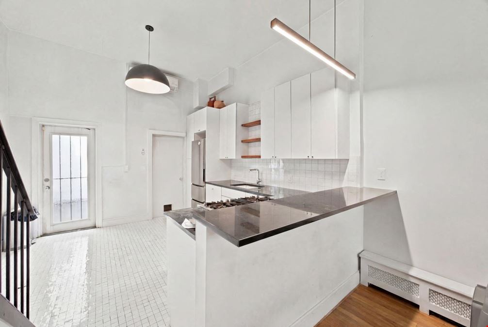 251 Graham Ave