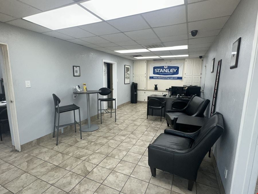 Interstate 30 Frontage - Used Car Dealership (Mesquite)