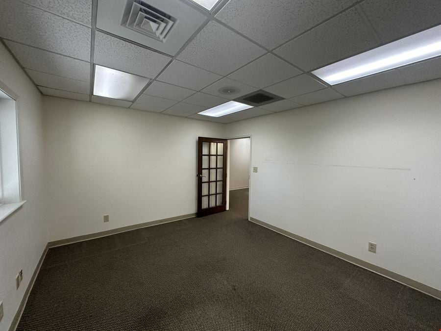 Office with Flex Space-Bearden Hill-Knoxville, TN