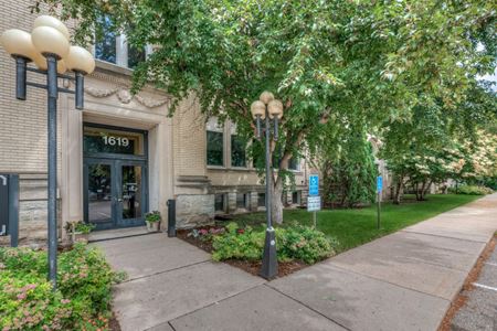 Preview of commercial space at 1619 Dayton Avenue