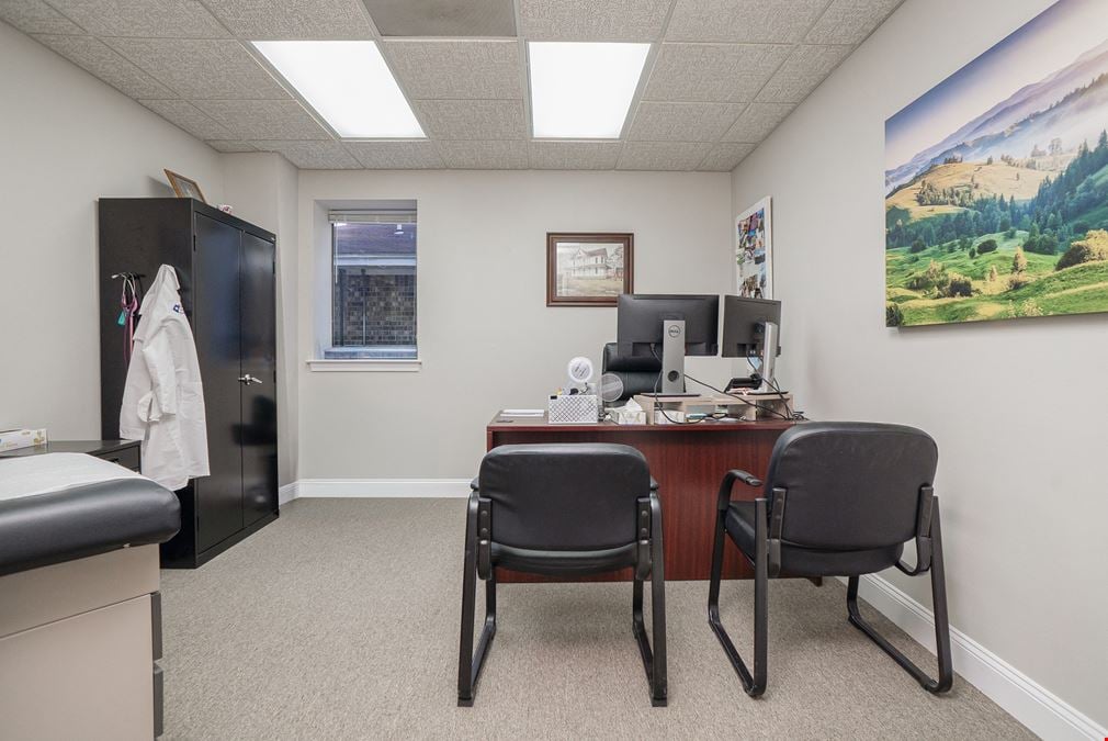 2411 Executive Plaza Rd