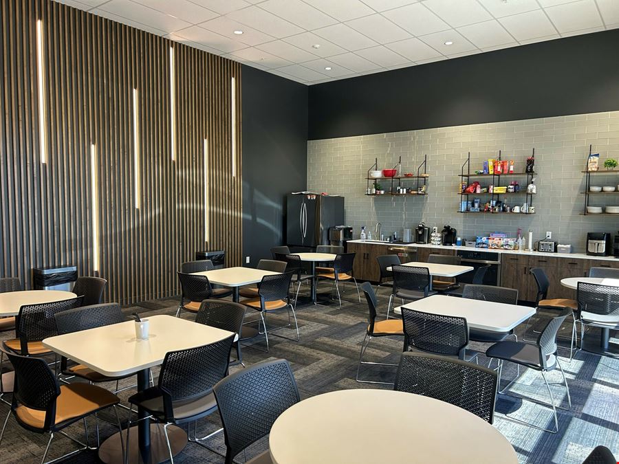 9217 S Eastern Ave - South East Plaza