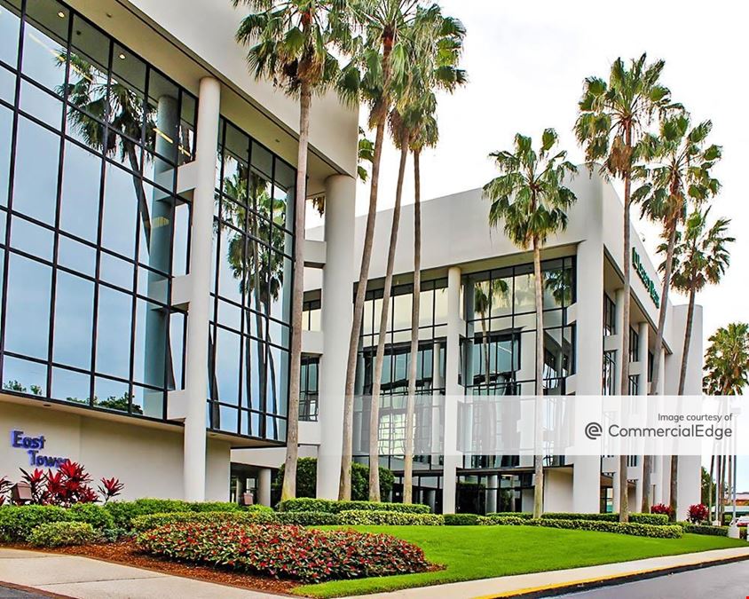 Glades Twin Plaza