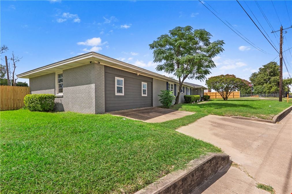 1105 San Jacinto Ln