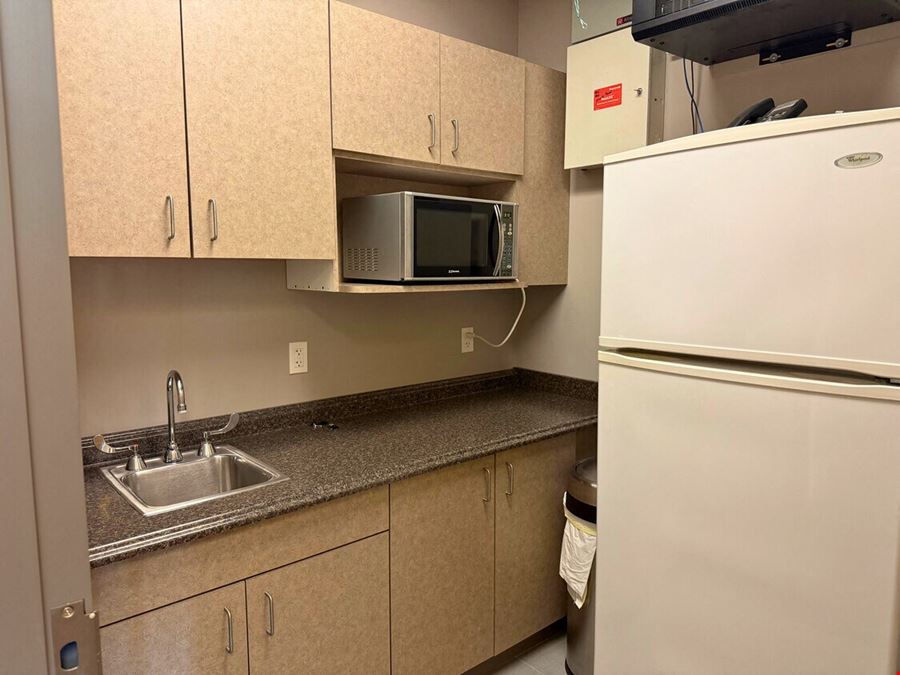 2990 N Perryville Rd - Rockford Business Center